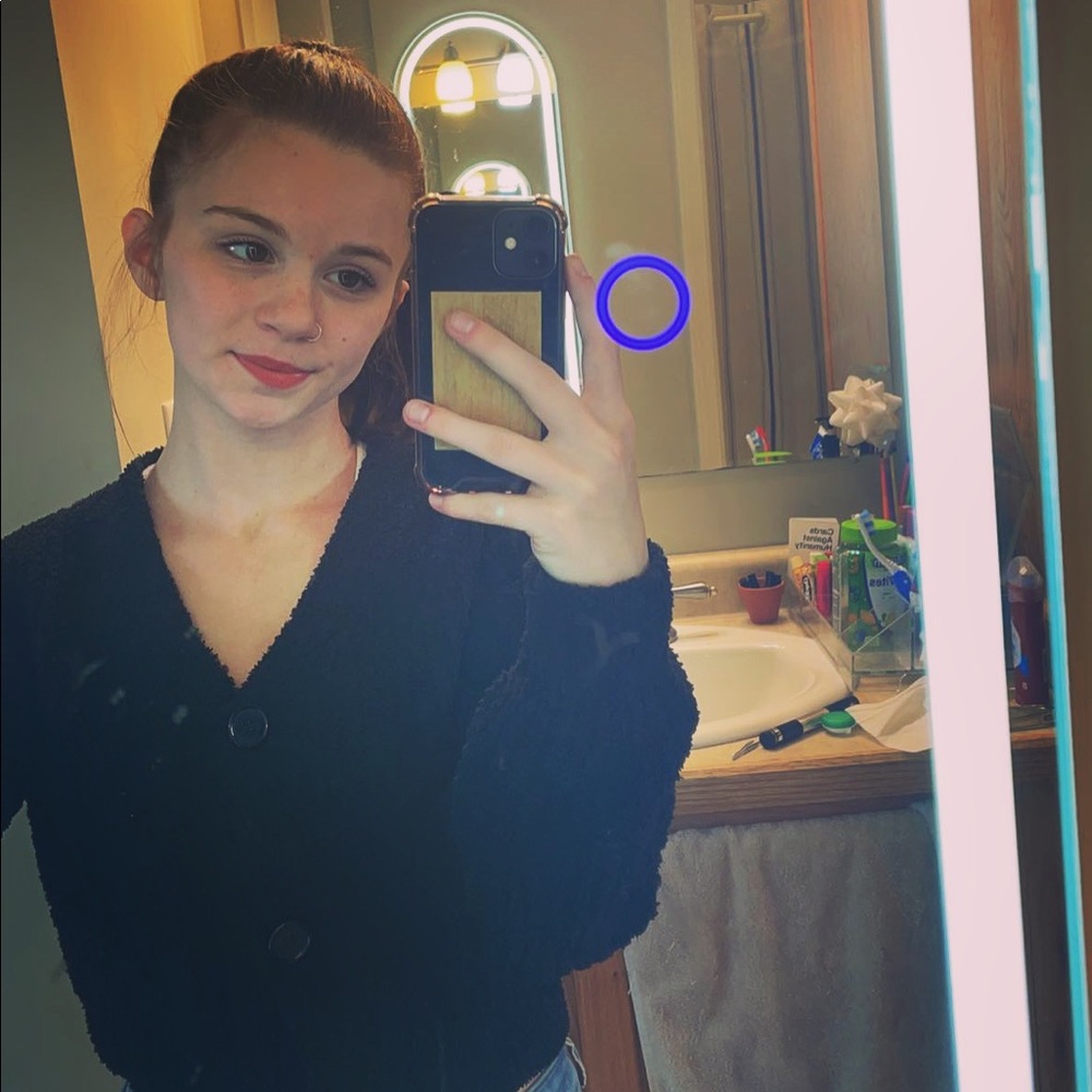 Meet your Posher, Lacey